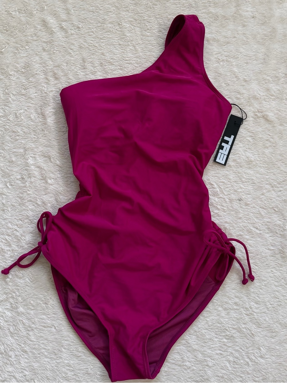 TA3 one sidey keyhole swimsuit short torso in berry NWT
